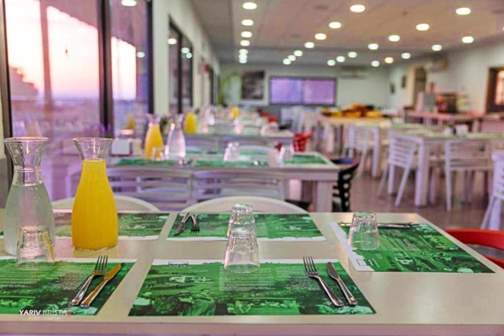 Ein Harod Ichud Kibbutz Country Lodging 'En Harod Exterior foto